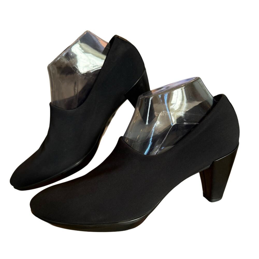 ECCO Sculptured 45 Black Fabric Block Heel Pumps Leather Lined EUC 9.5/40